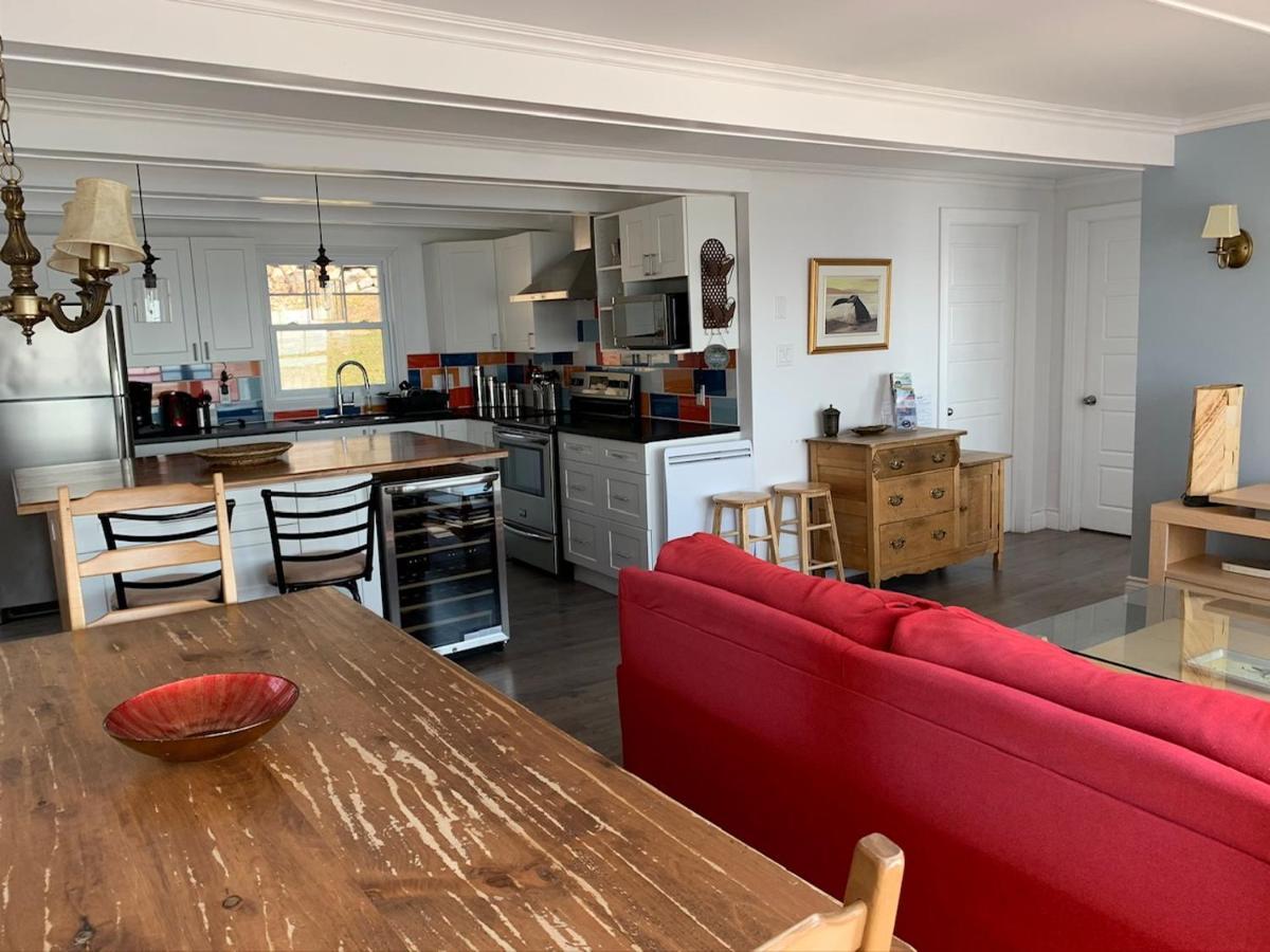 Chalet Chez Les Petit Grandes-Bergeronnes Eksteriør billede